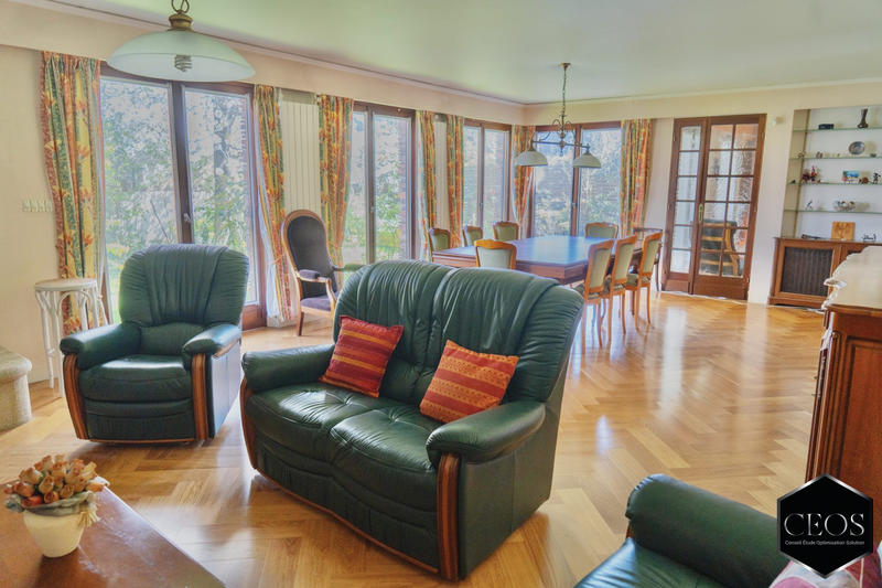 Maison ancienne - 272 m² - 14 pièces