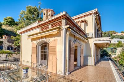 Villa - 364 m² - 12 pièces