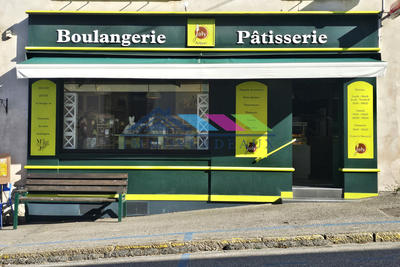 Local commercial - 125 m² - 4 pièces