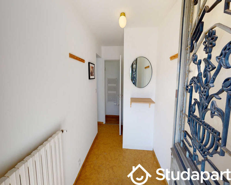 Chambre - 90 m² - 1 pièce