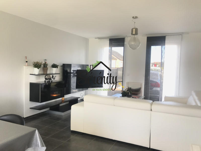 Maison - 90 m² - 5 pièces