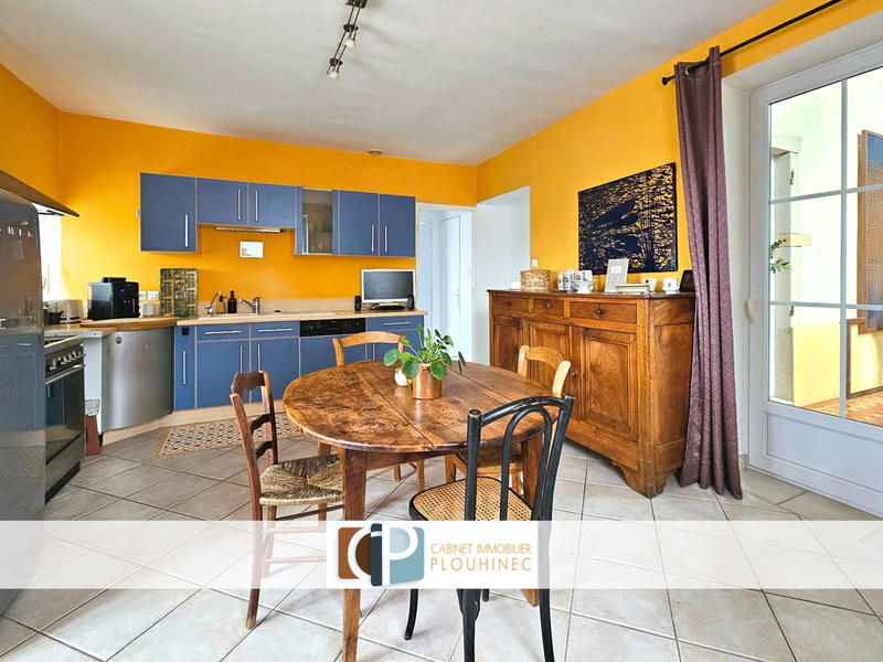 Maison - 180 m² - 5 pièces