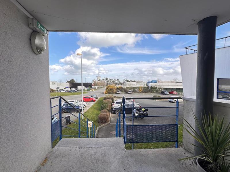 Bureau - 150 m² - 5 pièces