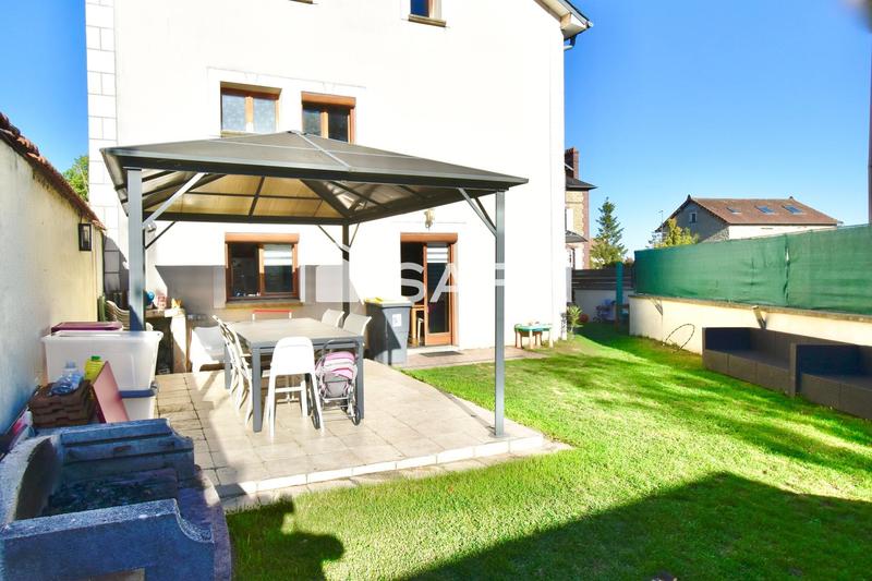Maison - 140 m² - 5 pièces