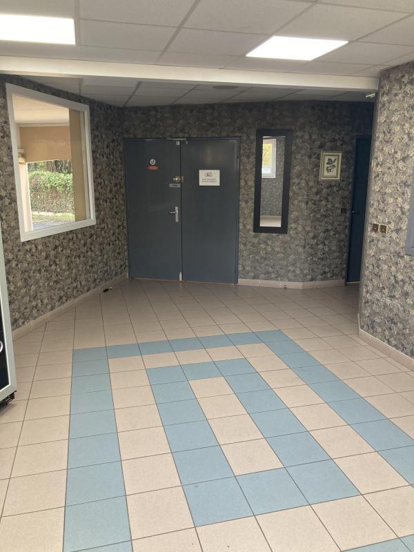 Fonds de commerce - 1 000 m²