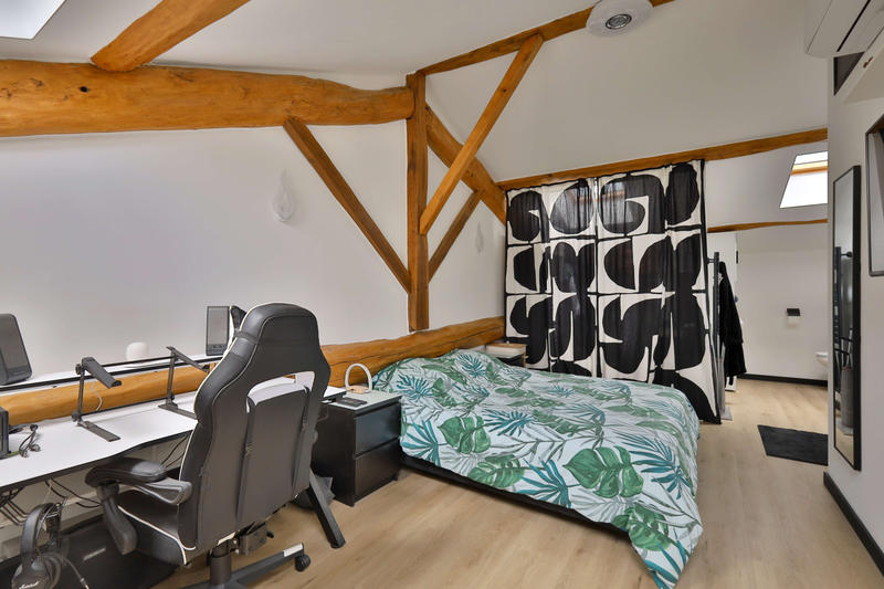 Triplex - 95 m² - 4 pièces