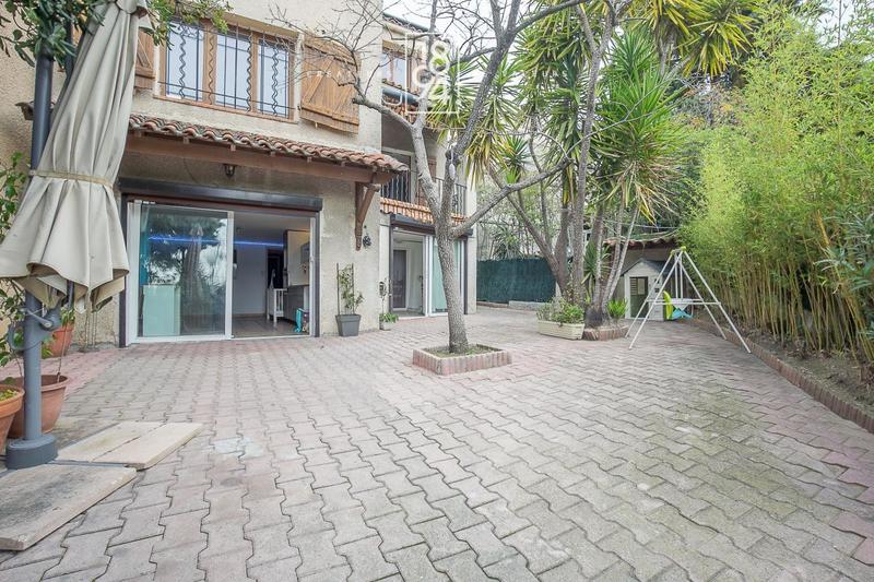 Maison - 159 m² - 5 pièces