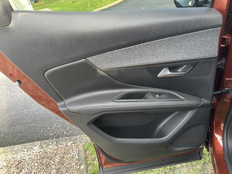 Peugeot 3008 Crossway 1.5 BlueHDI 130 Bvm6