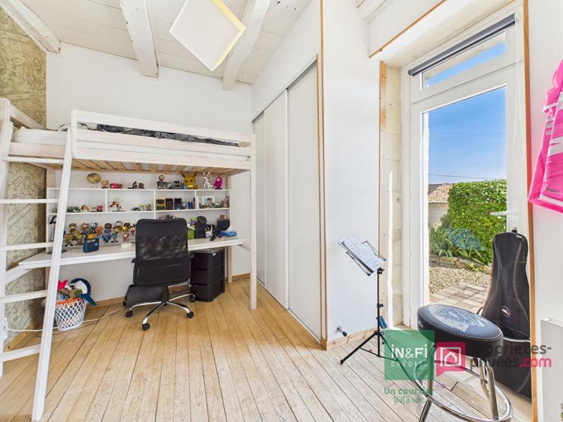 Maison - 294 m² - 10 pièces