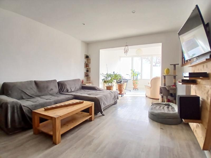 Maison - 190 m² - 9 pièces