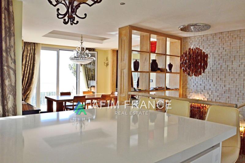 Villa - 155 m² - 6 pièces