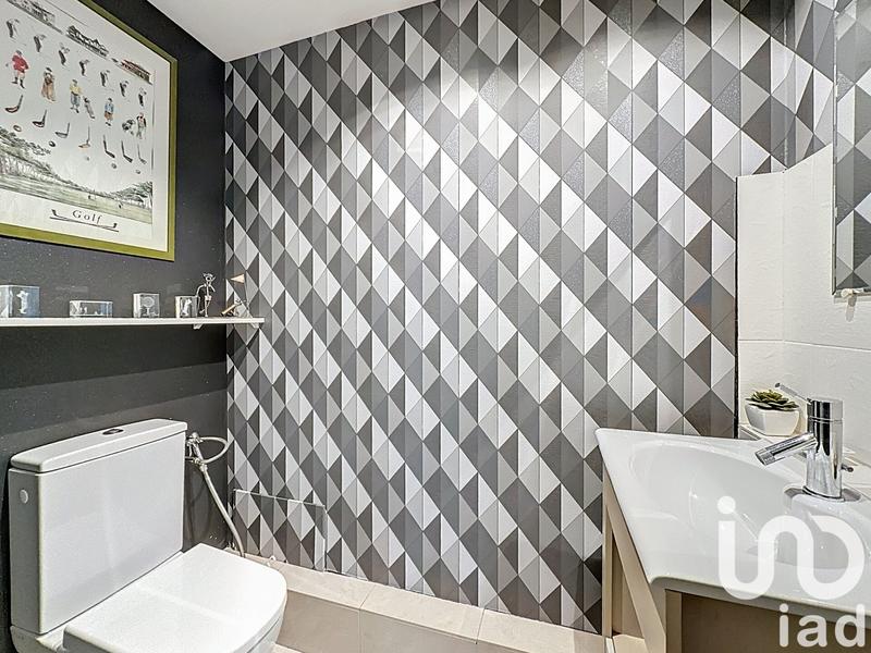 Appartement - 210 m² - 7 pièces