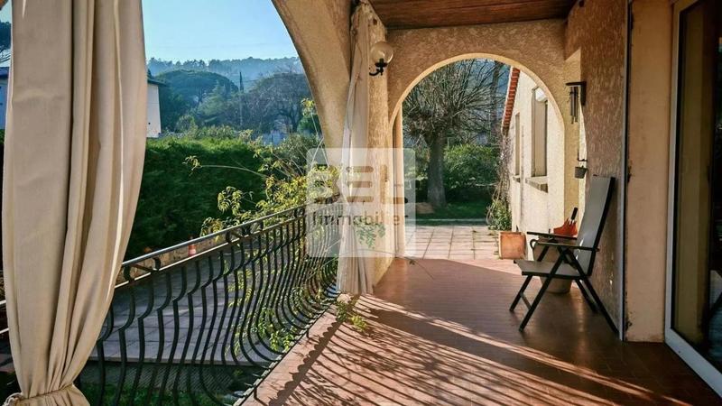 Villa - 102 m² - 6 pièces