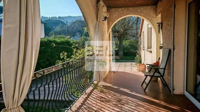 Villa - 102 m² - 6 pièces