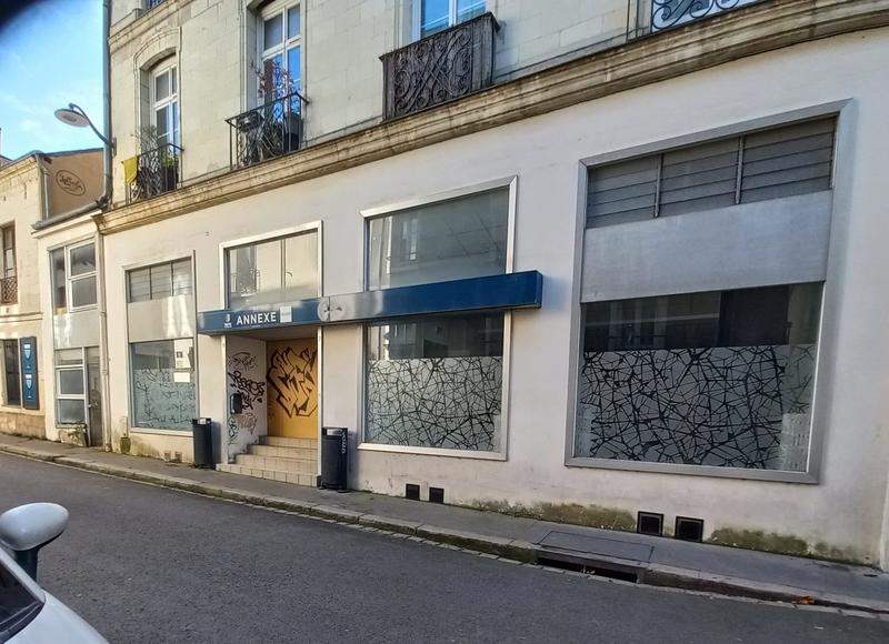 Local commercial - 451 m²