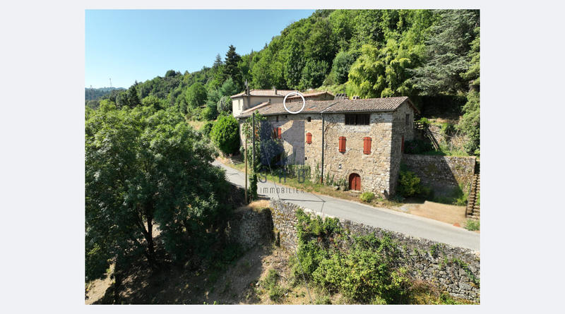 Maison - 195 m² - 8 pièces