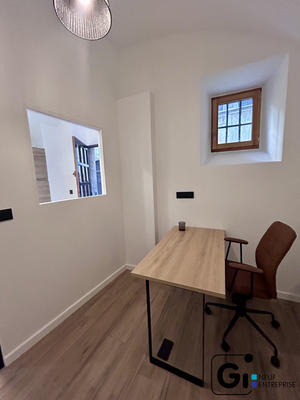 Bureau - 21 m² - 2 pièces