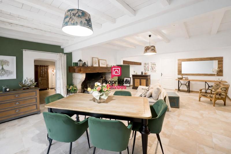 Maison - 273 m² - 8 pièces