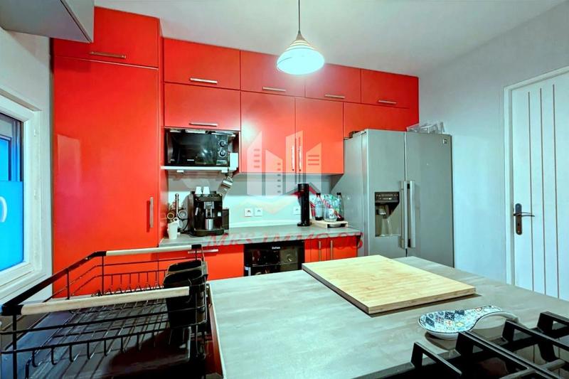 Maison - 122 m² - 5 pièces