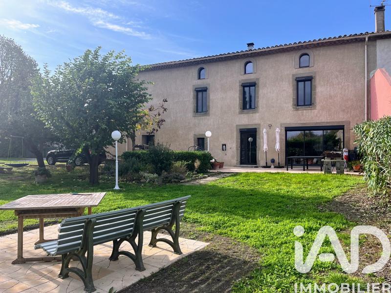 Maison - 475 m² - 13 pièces