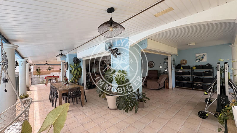 Maison - 146 m² - 6 pièces