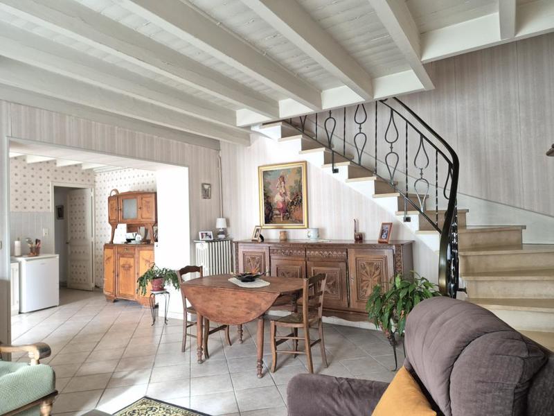 Maison - 105 m² - 5 pièces