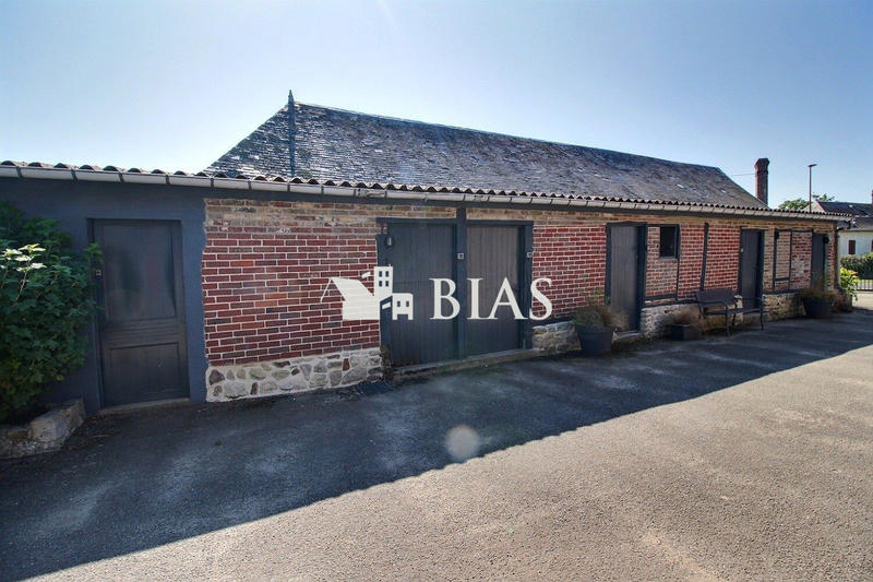 Maison ancienne - 258 m² - 15 pièces