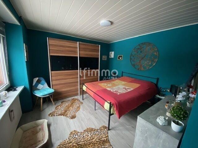 Maison - 147 m² - 7 pièces