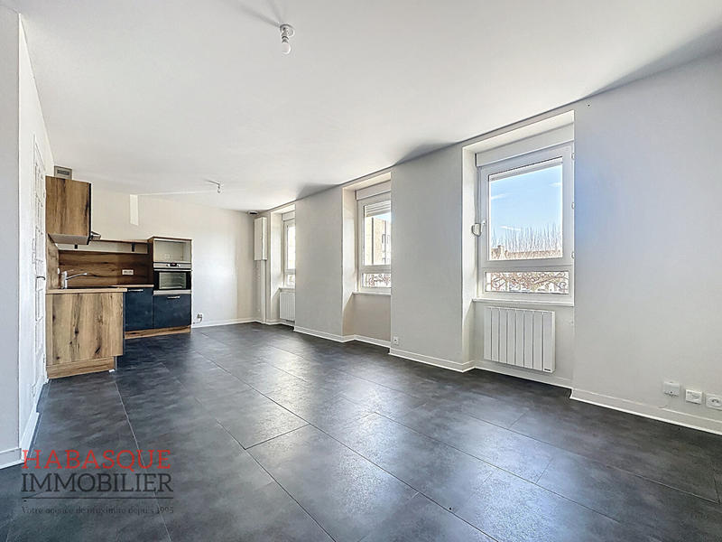 Appartement - 65 m² - 3 pièces