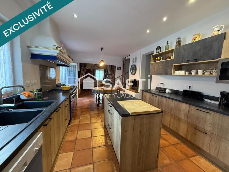 Maison - 140 m² - 5 pièces