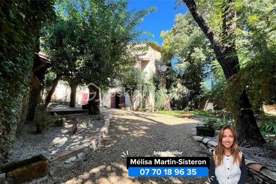 Maison en pierre - 256 m² - 9 pièces