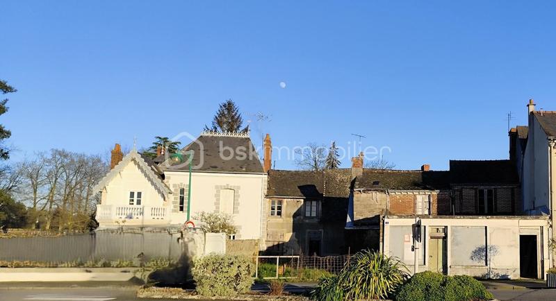 Maison - 260 m² - 12 pièces