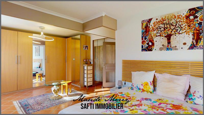 Villa - 210 m² - 7 pièces