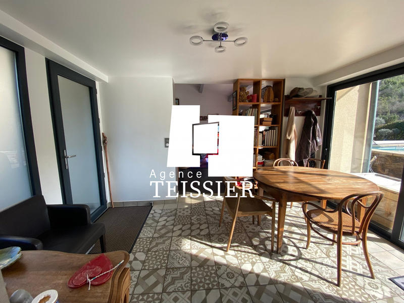 Maison - 165 m² - 8 pièces