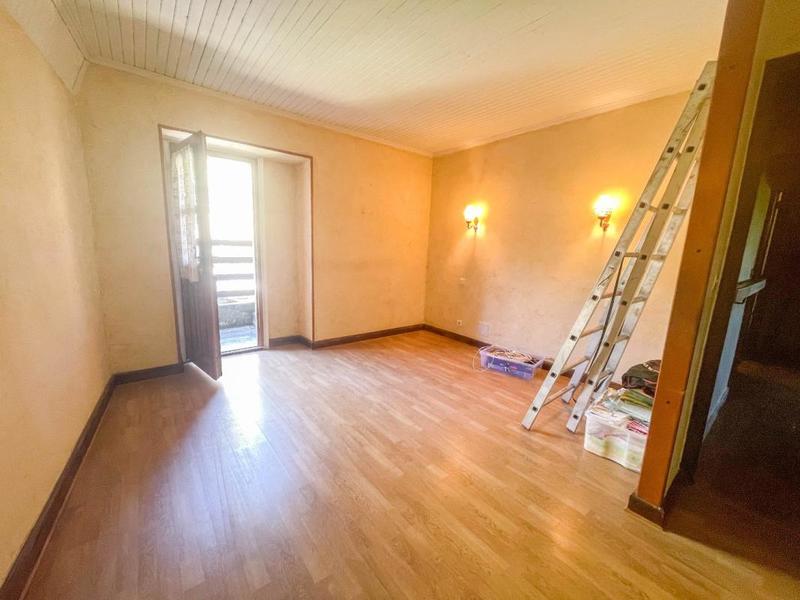 Maison - 224 m² - 12 pièces