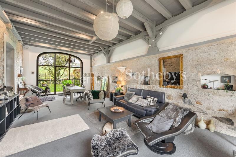 Corps de ferme - 239 m² - 5 pièces