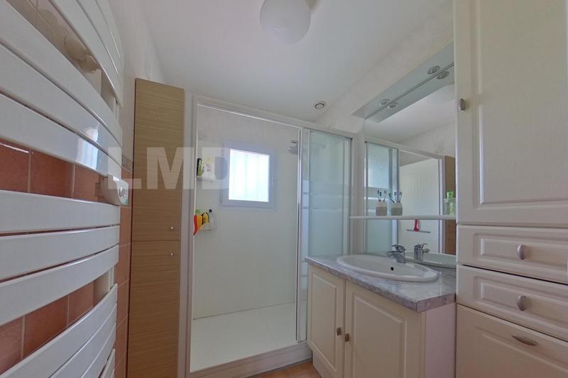 Maison traditionnelle - 97 m² - 5 pièces