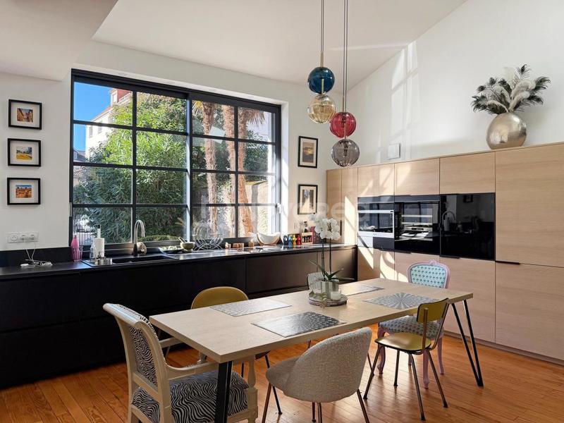 Loft - 116 m² - 5 pièces