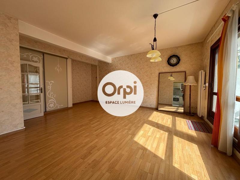 Appartement - 85 m² - 3 pièces