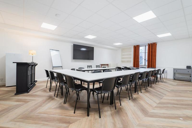 Propriété - 235 m² - 8 pièces