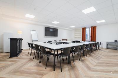 Propriété - 235 m² - 8 pièces