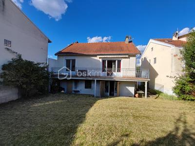 Maison - 130 m² - 5 pièces