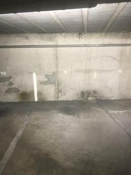 Parking / Garage - 12 m²