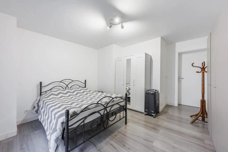 Appartement - 90 m² - 4 pièces