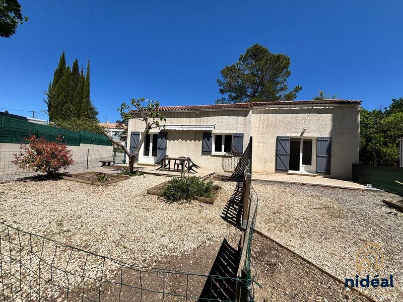 Villa - 90 m² - 4 pièces