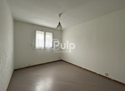 Maison - 75 m² - 5 pièces