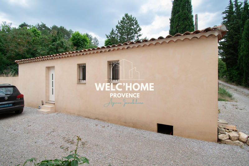 Maison - 235 m² - 7 pièces