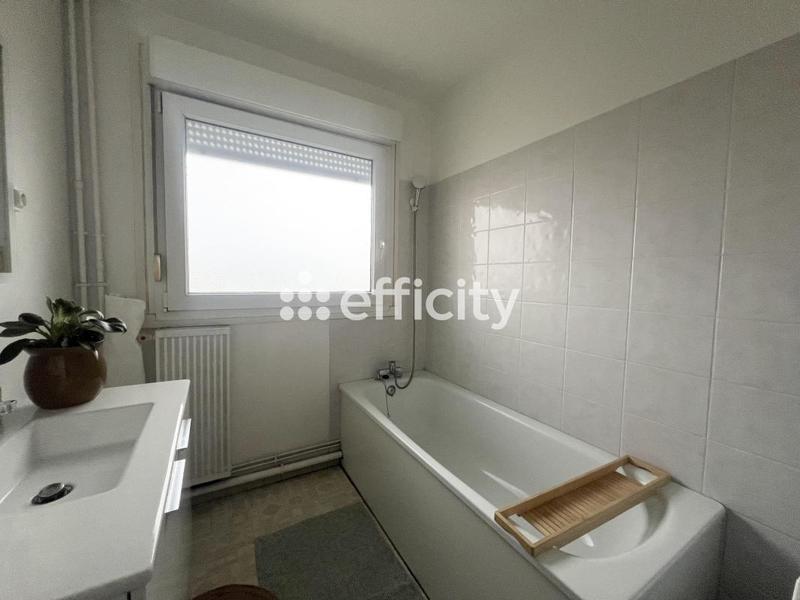 Appartement - 102 m² - 5 pièces