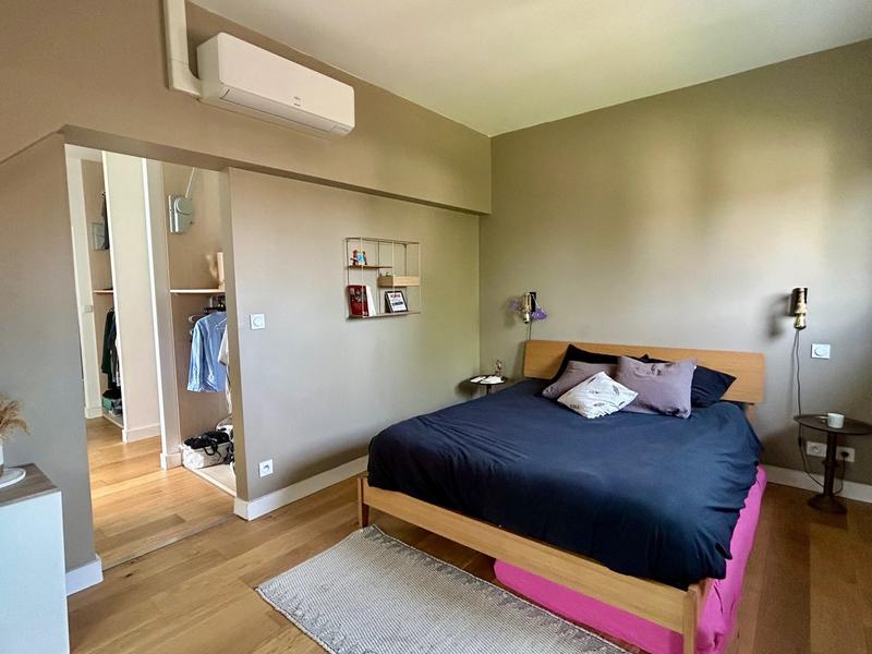 Maison - 215 m² - 7 pièces