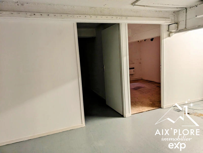 Local d'activités - 81 m²